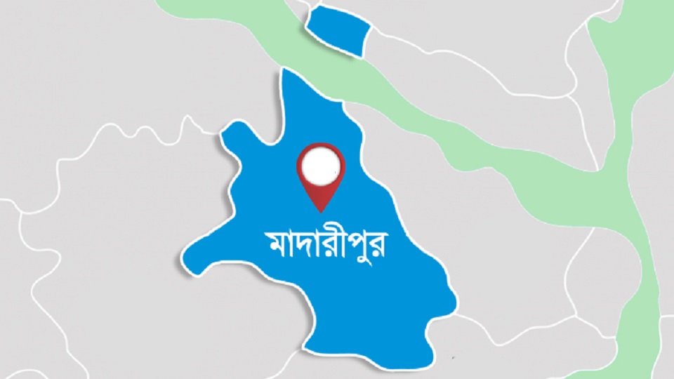 মাদারীপুরে চাল পাচারের ঘটনায় ৩ জনের বিরুদ্ধে মামলা