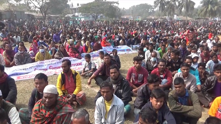 টাঙ্গাইলের মধুপুরে আদিবাসীদের প্রতিবাদ সমাবেশ অনুষ্ঠিত