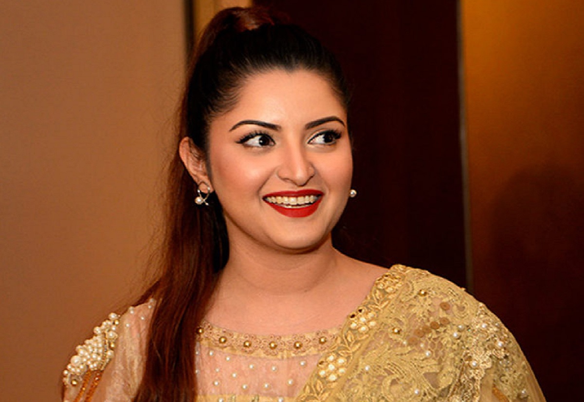 মা হচ্ছেন পরীমণি, কাজে বিরতি নেবেন