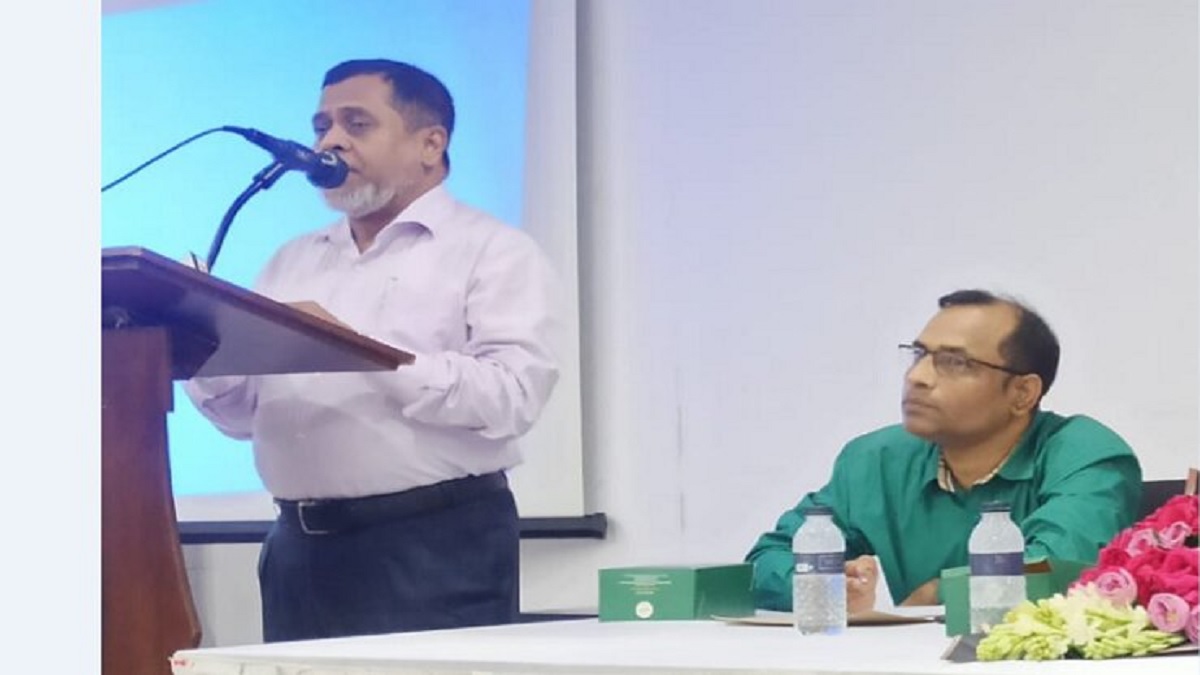 রাস্তাঘাট অনেক হয়েছে এবার প্রয়োজন শৃঙ্খলা: সড়ক পরিবহন সচিব