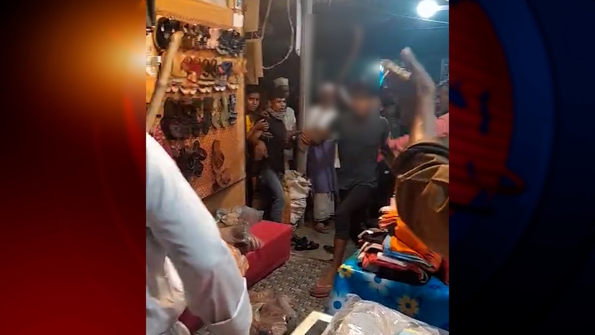 কোম্পানীগঞ্জে দেশীয় অস্ত্র নিয়ে ব্যবসা প্রতিষ্ঠানে হামলা, ভিডিও ভাইরাল