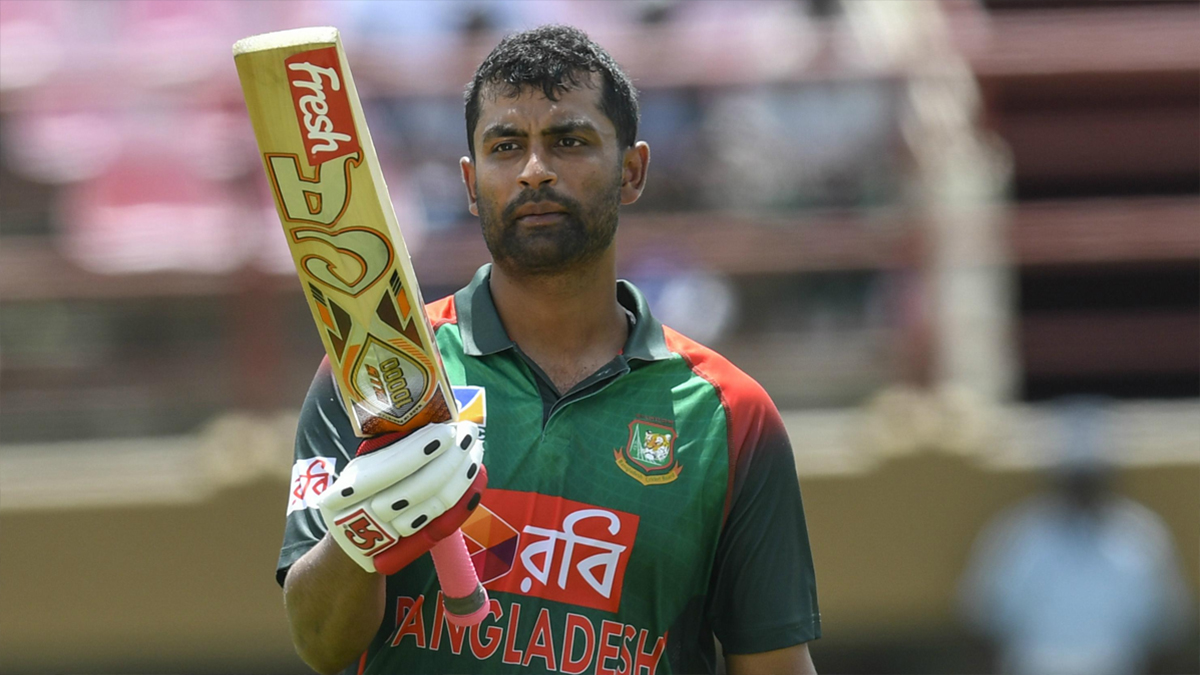 তামিমের দেয়া ব্যাটে বিশ্বকাপ খেলবেন টাইগার যুবারা