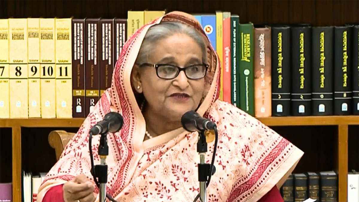 'মুক্তিযোদ্ধার নাতিপুতিরা কোটা পাবে না, তো কি রাজাকারের নাতিরা পাবে?'