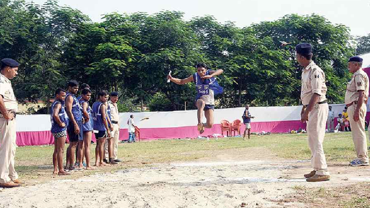 ঝাড়খণ্ডে 'কনস্টেবল' পদে শারীরিক পরীক্ষা দিতে গিয়ে ১১ জনের মৃত্যু