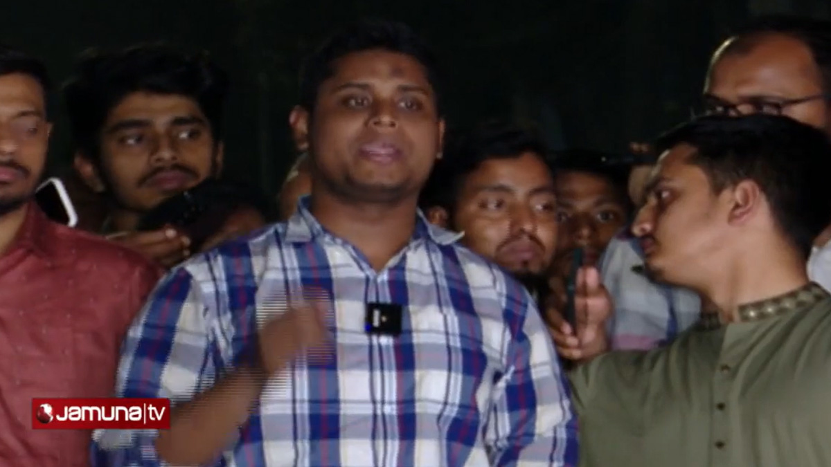 ডুবে যাওয়া 'নৌকা' বাংলাদেশে আর কখনোই ভাসবে না: হাসনাত