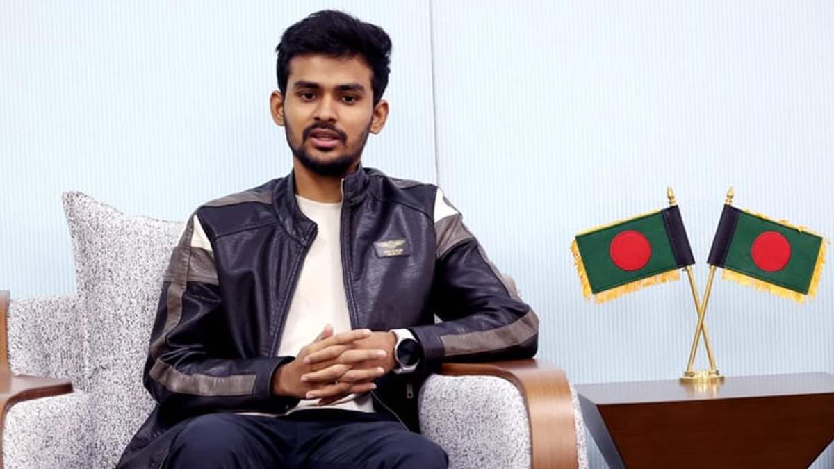 নির্বাচন নিয়ে অনিশ্চয়তা নেই, সরকার কথা রাখবে: উপদেষ্টা আসিফ মাহমুদ
