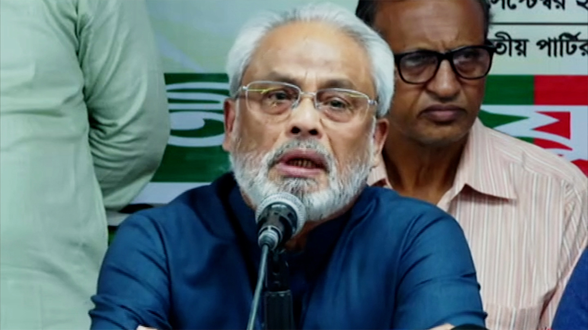 অন্তর্বর্তী সরকার দেশকে অধঃপতনের দিকে নিয়ে যাচ্ছে: জি এম কাদের