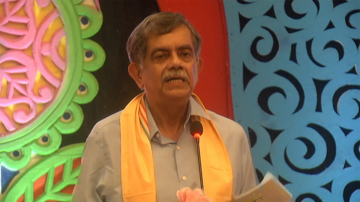 ষড়যন্ত্র মোকাবেলায় ঐক্যবদ্ধ থাকার বিকল্প নেই: শিক্ষা উপদেষ্টা