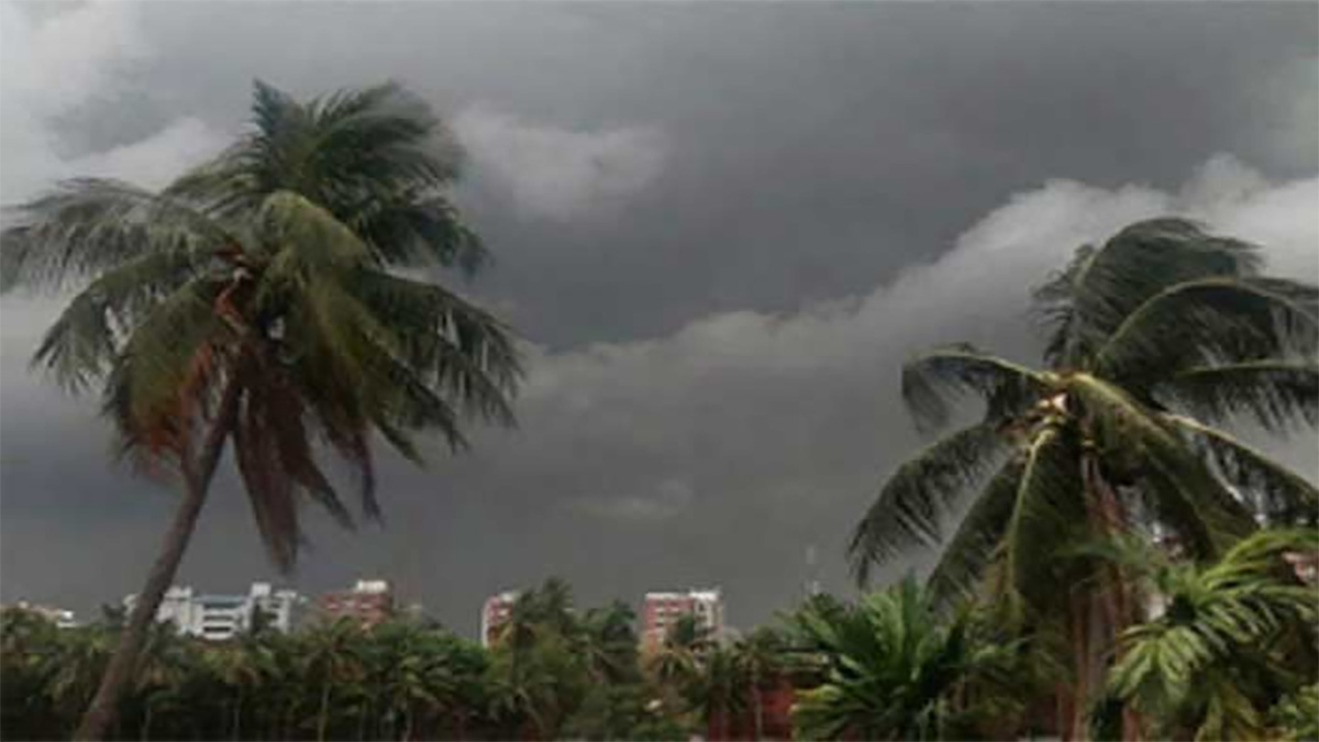 বঙ্গোপসাগরে সৃষ্টি হচ্ছে লঘুচাপ, আট বিভাগেই বৃষ্টির পূর্বাভাস