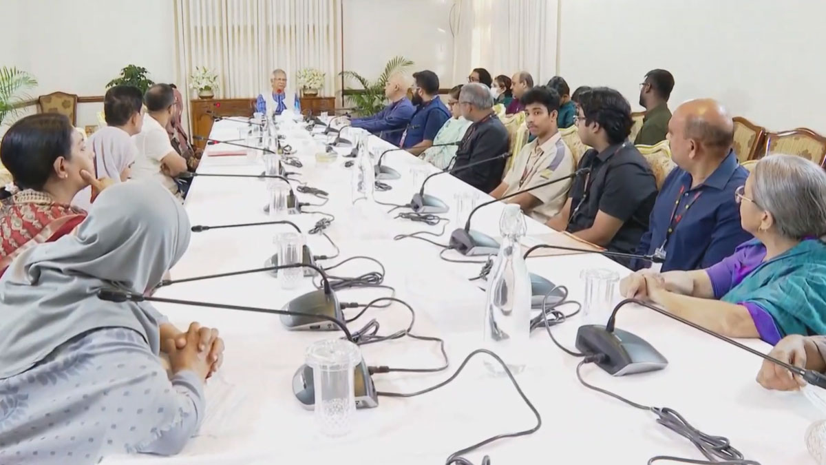মাইলস্টোনের তিন শিক্ষক জাতির কাছে চিরস্মরণীয় হয়ে থাকবেন: প্রধান উপদেষ্টা