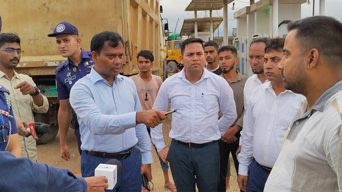'পাথর সরলে জীবন ঝালাপালা করে দেব', অ্যাকশনে ডিসি সারওয়ার