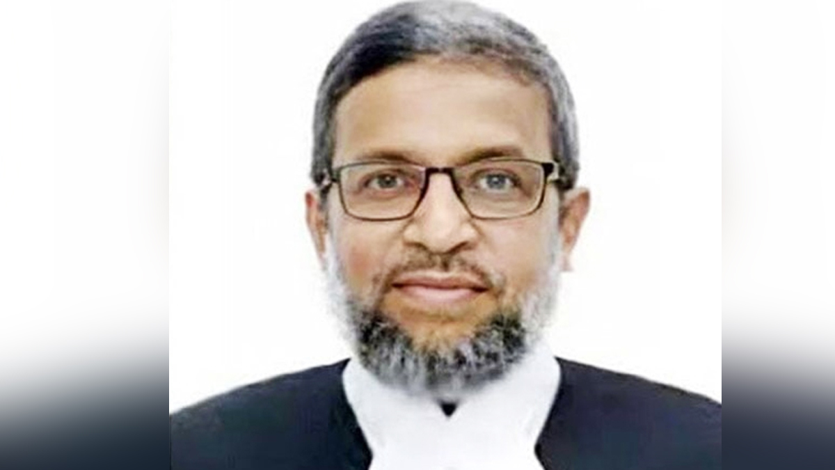 খালেদা জিয়াকে কারাদণ্ড দেয়া বিচারপতি আখতারুজ্জামানের পদত্যাগ
