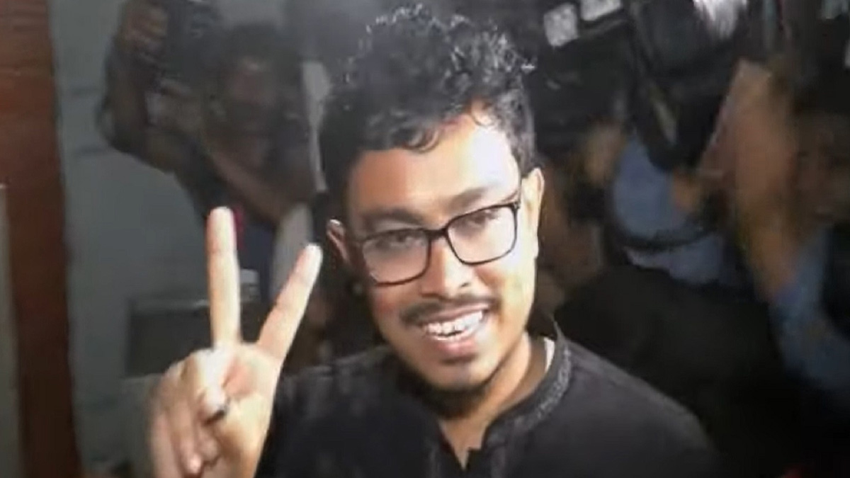 ডাকসু নির্বাচন: ভোট দিলেন সাদিক কায়েম