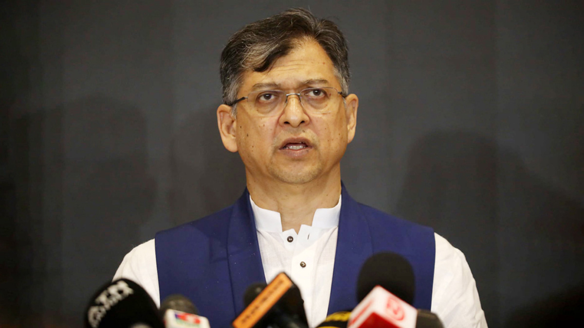 জাতির কাছে এমন কোন নিদর্শন রেখে যেতে চাই না, যা দু'দিন পরে টিকবে না: সালাহউদ্দিন আহমদ