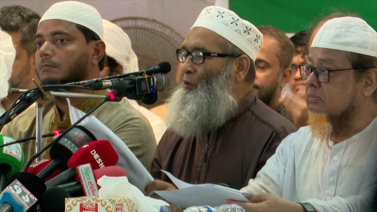 সঙ্গীত শিক্ষকের পরিবর্তে ধর্মীয় শিক্ষক নিয়োগের দাবি জামায়াত নেতা মুজিবুরের