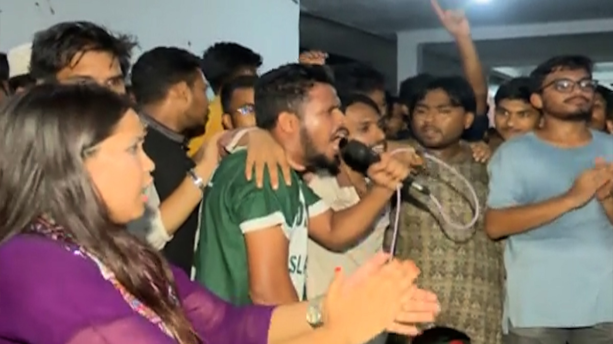 রাবিতে আন্দোলনের মুখে পোষ্য কোটার সুবিধা নিয়ে ভর্তি কার্যক্রম স্থগিত
