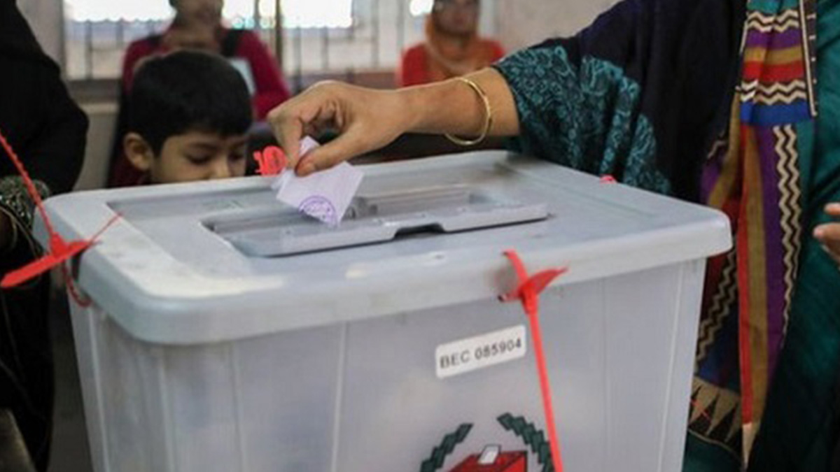 বিএনপিকে চায় ৪১%, জামায়াতের পক্ষে ৩০%, ভোট বেড়েছে আ. লীগের