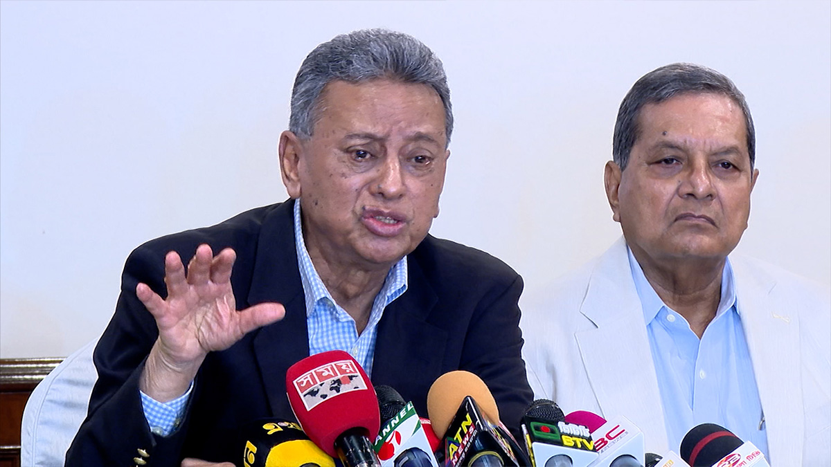 মানুষের মনস্তাত্ত্বিক পরিবর্তনকে ধারণ করে রাজনীতি করতে হবে: আমীর খসরু