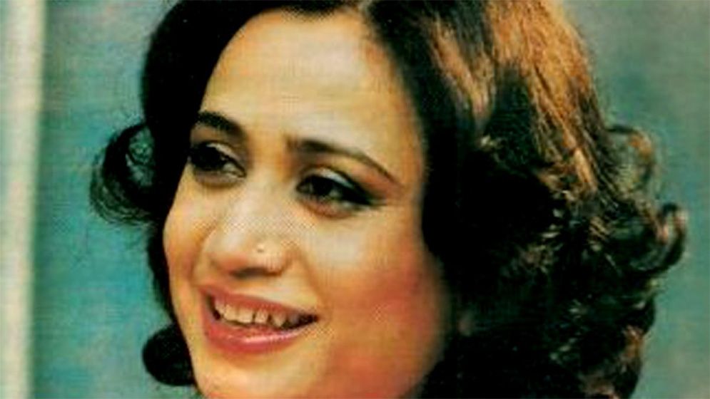 পারভীন শাকির সেই খুশবু, যা আজও অমলিন