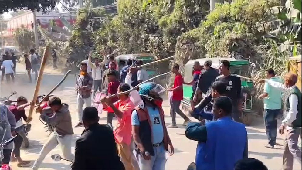টাঙ্গাইলে বিএনপির দুই গ্রুপের মধ্যে সংঘর্ষ, আহত অন্তত ১০