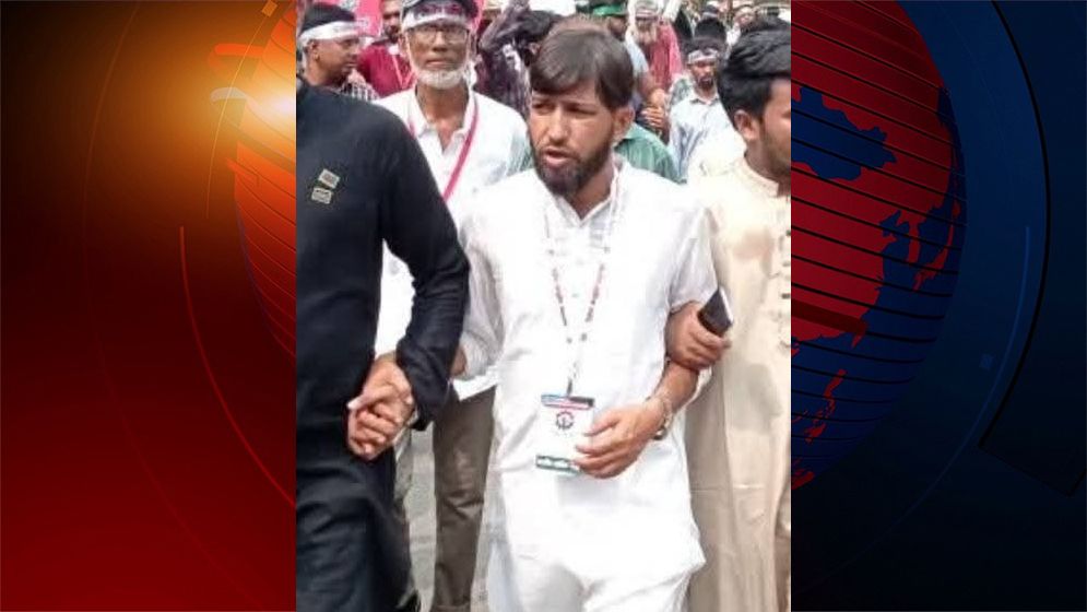 খুলনায় শ্রমিক শক্তির নেতা মোতালেব শিকদার গুলিতে আহত
