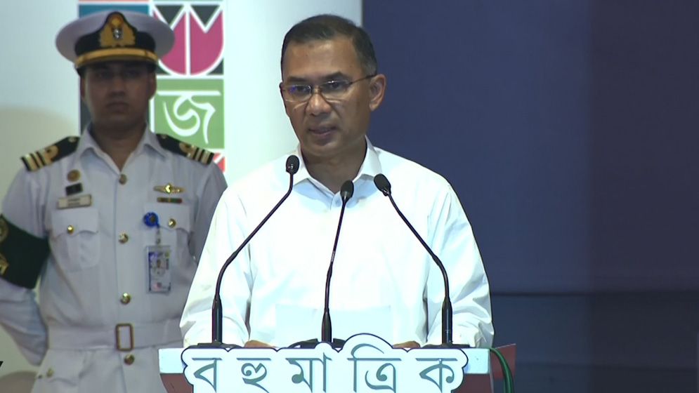 বইমেলা সারাদেশে ছড়িয়ে দেওয়ার নির্দেশ প্রধানমন্ত্রীর