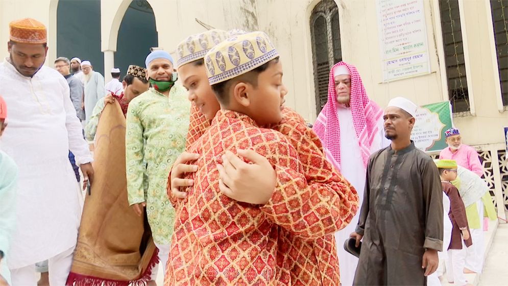 বিভাগীয় শহরগুলোতে কখন কোথায় ঈদের জামাত