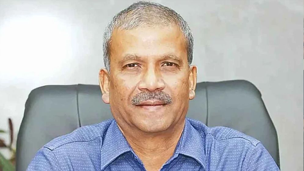 আসিফ নজরুল ও তার পিএসের বিরুদ্ধে দুদকে অভিযোগ