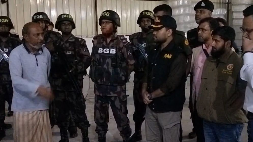 ভোজ্য তেলের বাজার স্থিতিশীল রাখতে বিজিবির তৎপরতা জোরদার
