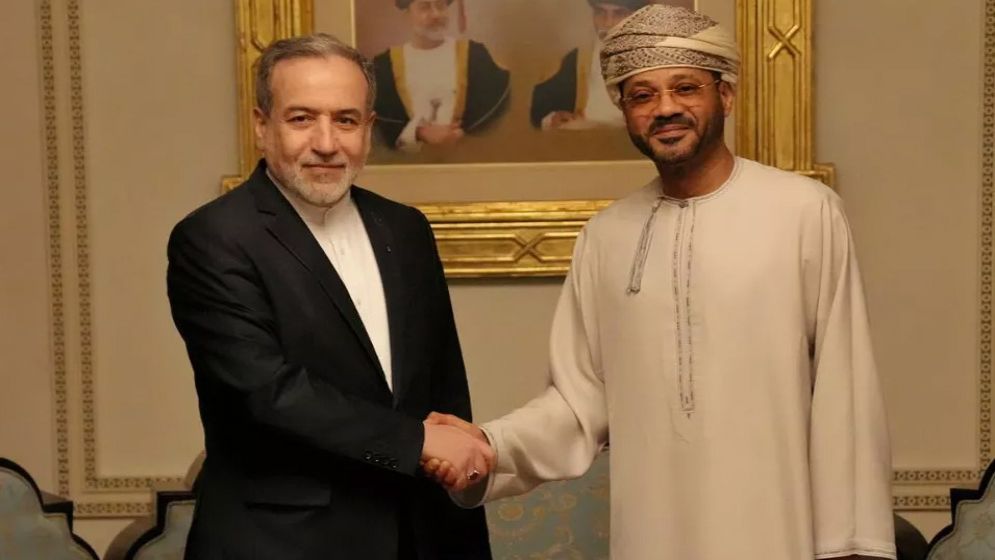 যুদ্ধবিরতি ও সংঘাত বন্ধে ওমানের পররাষ্ট্রমন্ত্রীর সাথে আরাঘচির ফোনালাপ