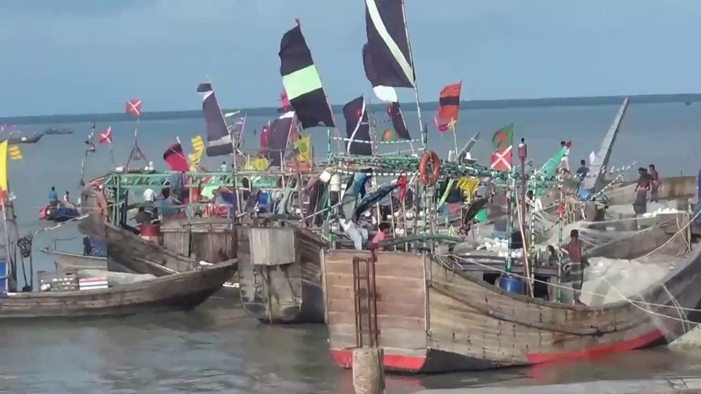 আজ থেকে ৫৮ দিন বন্ধ থাকবে সাগরে মাছ ধরা