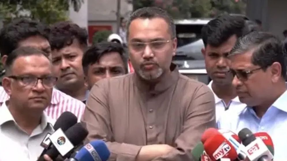 জুলাই থেকে প্রাথমিক বিদ্যালয়ের শিক্ষার্থীদের দেওয়া হবে পাটের ব্যাগ ও স্কুল পোশাক