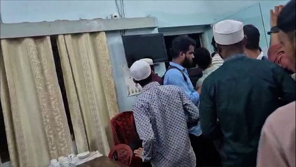 কুমিল্লা পলিটেকনিকে ছাত্রদল-শিবিরের সংঘর্ষ, আহত ৫