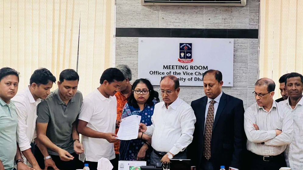 গুজব ছড়ানোর দায়ে সাদিক কায়েমসহ জড়িতদের বিরুদ্ধে ব্যবস্থা নিতে ছাত্রদলের আবেদন