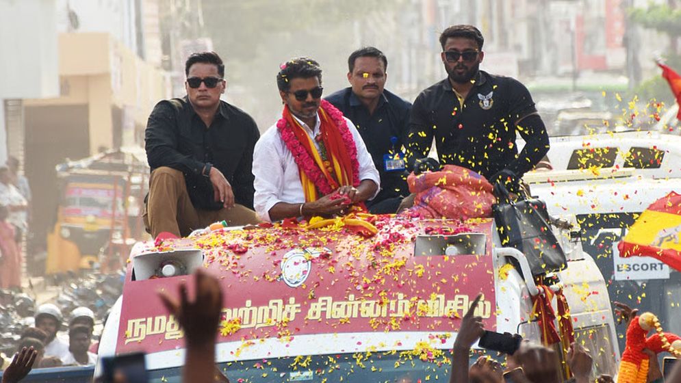 ভোটের মাঠে সুপারহিট অভিষেক বিজয়ের, সরকার গঠনে জোটের অঙ্ক মিলবে?