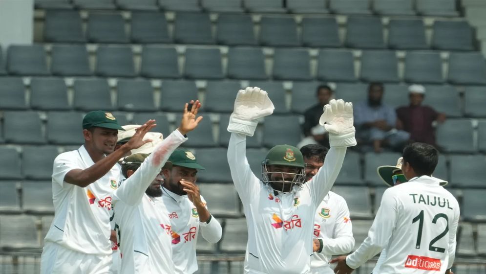 পাকিস্তানকে হোয়াইটওয়াশ করে ইতিহাস গড়ল বাংলাদেশ