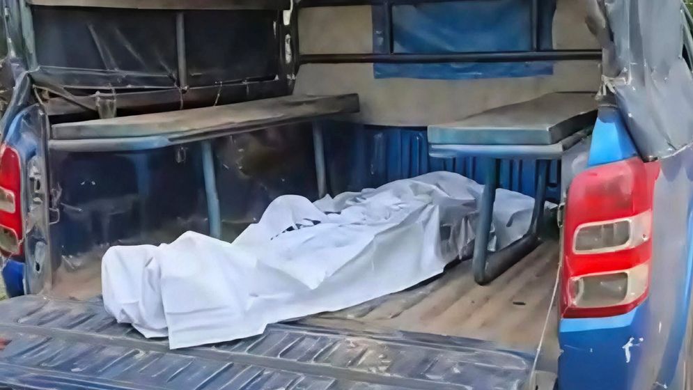 বাউফলে ট্রলি চালকের ঝুলন্ত মরদেহ উদ্ধার
