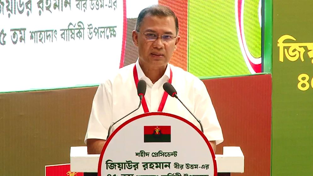 সামনে কঠিন সময়, হেসেখেলে চললে দেশের ক্ষতি হবে: প্রধানমন্ত্রী