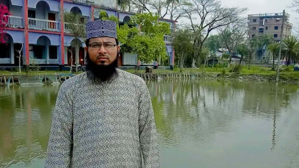 চুয়াডাঙ্গায়  ঘুমন্ত অবস্থায় সাপের কামড়ে জামায়াত নেতার মৃত্যু