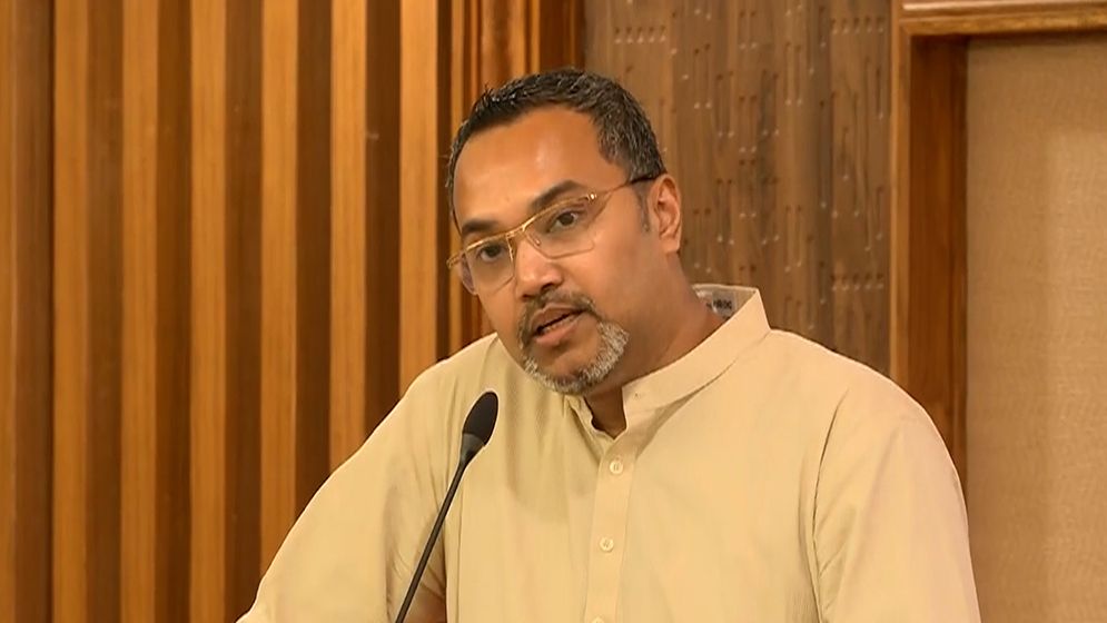 মহাসড়কে চাঁদাবাজি নিয়ন্ত্রণে রাখায় গরুর দাম সহনীয় ছিল: মাহদী আমিন