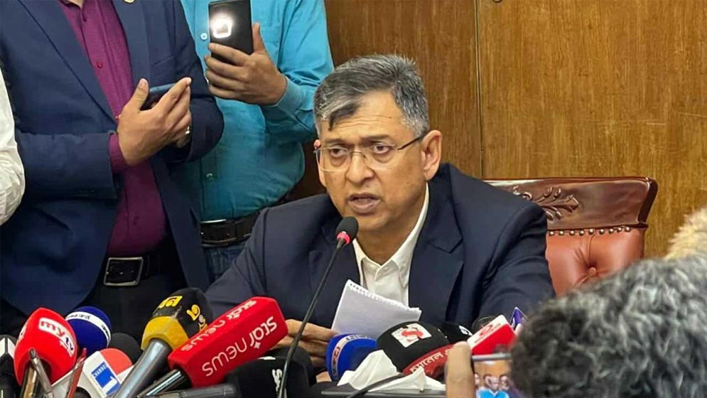 এখন পর্যন্ত কোনো অপরাধীকে গ্রেফতারে ব্যর্থ হয়নি সরকার: স্বরাষ্ট্রমন্ত্রী