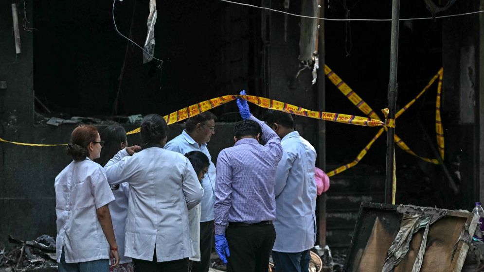 দিল্লির হোটেলে আগুন:  অন্তত ৫ বাংলাদেশি আহত, ৩ জনের অবস্থা আশঙ্কাজনক