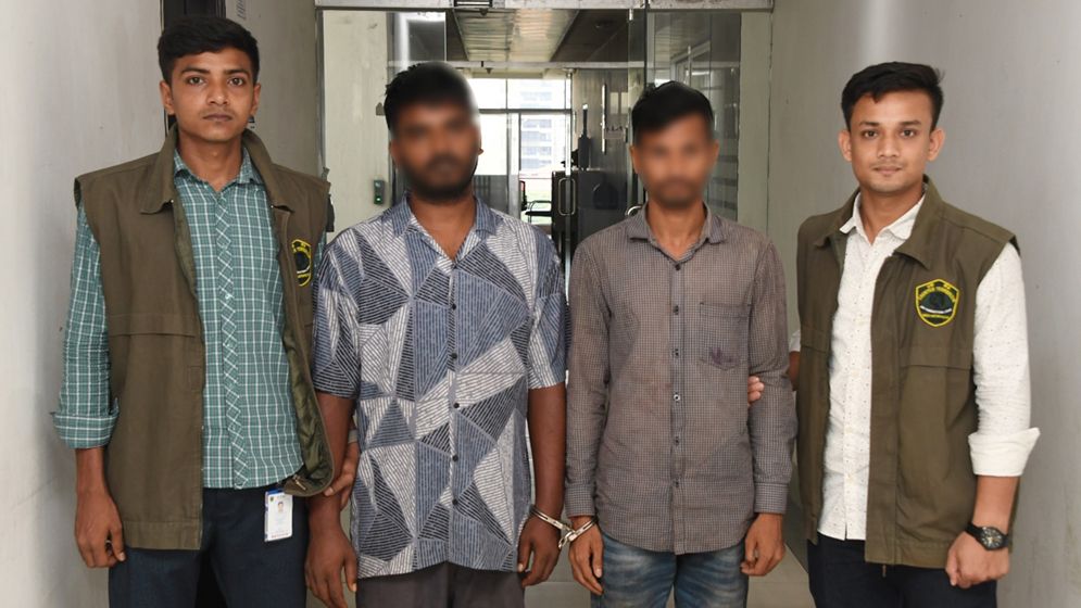 প্রধানমন্ত্রীর রেড টেলিফোনের তার চুরির ঘটনায় গ্রেফতার ২