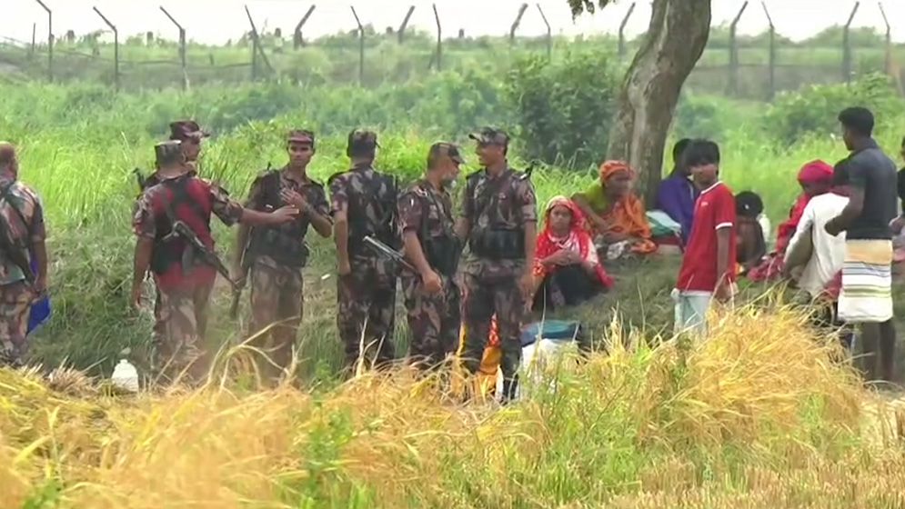 বিভিন্ন সীমান্তে পুশইনের চেষ্টায় বিএসএফ, কঠোর অবস্থানে বিজিবি