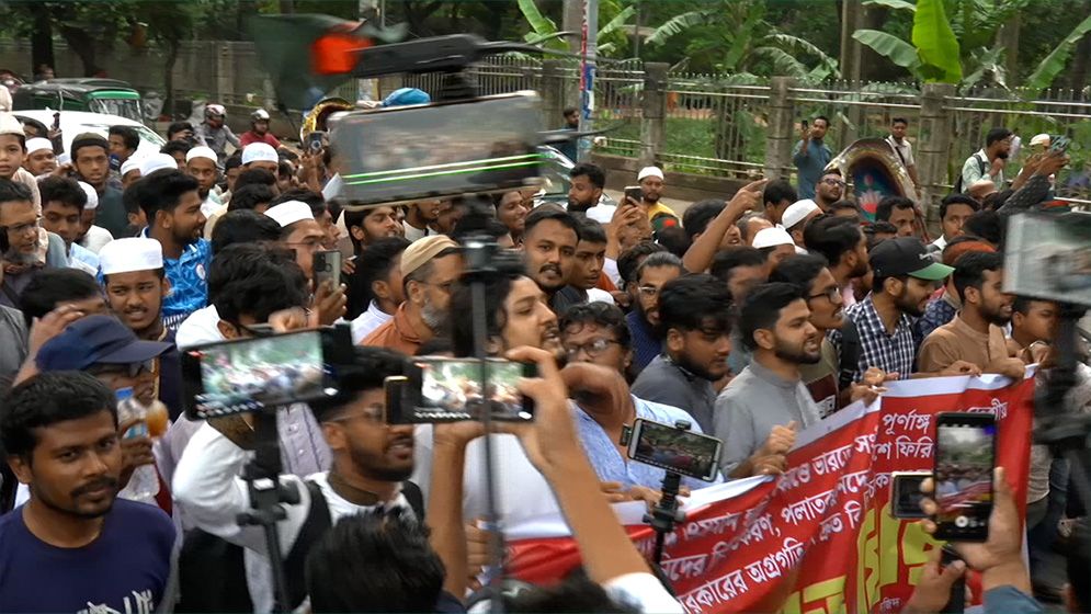 হাদী হত্যার বিচার দাবিতে সাত দিনের আল্টিমেটাম ইনকিলাব মঞ্চের