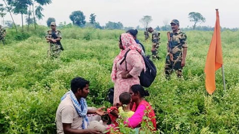 লালমনিরহাট সীমান্তে পুশইনের চেষ্টা ব্যর্থ, ৩৩ জনকে ফিরিয়ে নিল বিএসএফ