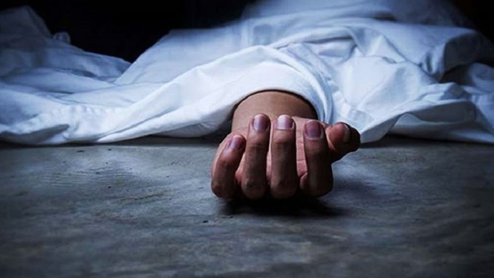 রাজধানীতে পথচারীকে ধাক্কা দিলেন মোটরসাইকেল চালক, প্রাণ গেল বাস চাপায়