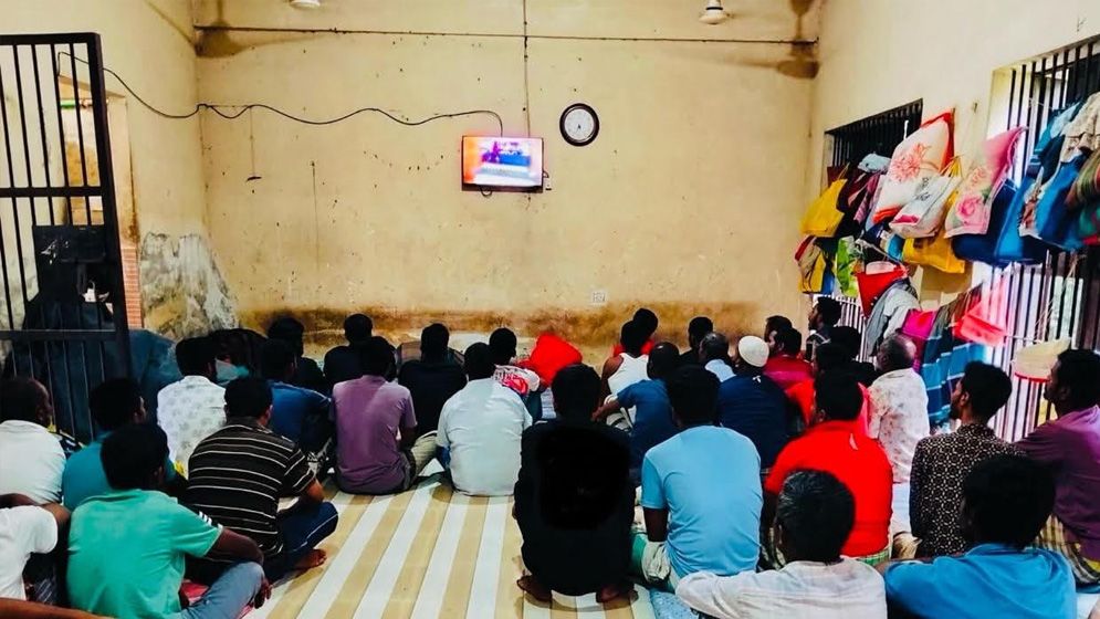 টাঙ্গাইলে কারাবন্দীদের জন্য বিশ্বকাপ ফুটবল দেখার ব্যবস্থা জেলা প্রশাসকের