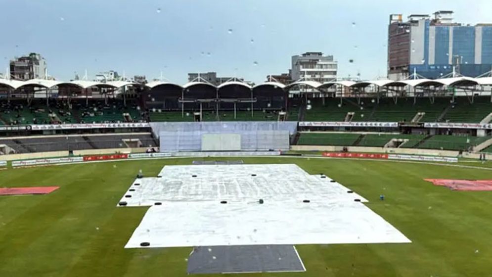 বৃষ্টির কারণে মিরপুরে খেলা বন্ধ, ৪২ ওভার শেষে অস্ট্রেলিয়ার ১৮৭ রান