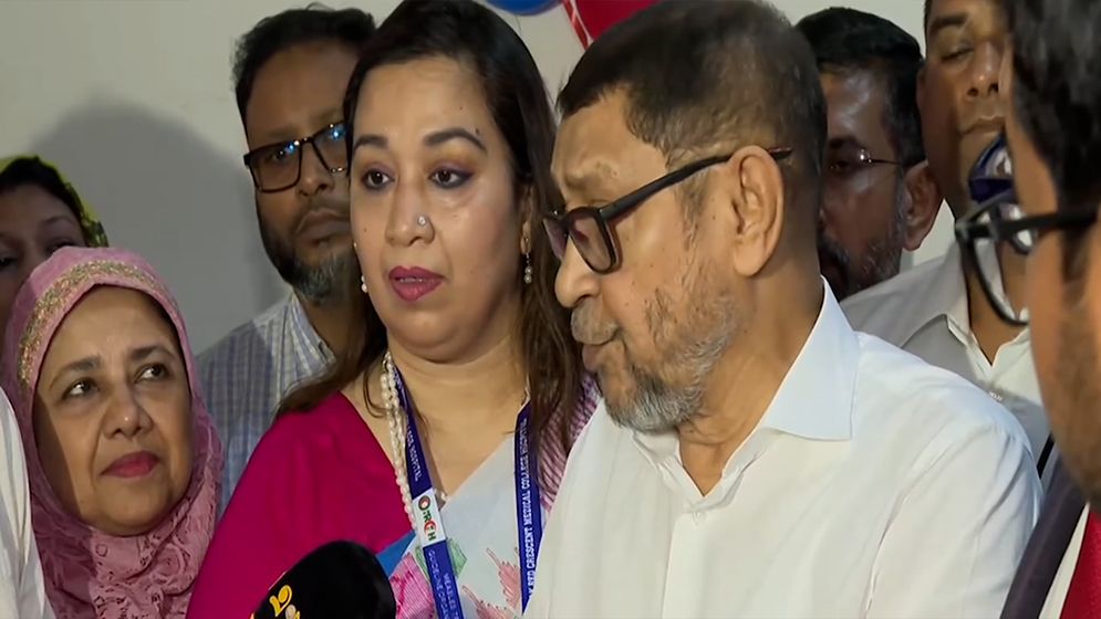 ৬ শিশুকে দায়িত্বহীনভাবে রেখে মেরে ফেলবে, তা হতে পারে না: স্বাস্থ্যমন্ত্রী